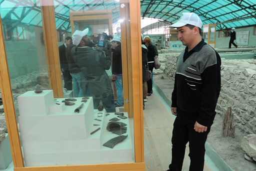 В Азербайджане найдены "холодильник" XVIII века и большая мечеть XVI века (фото)